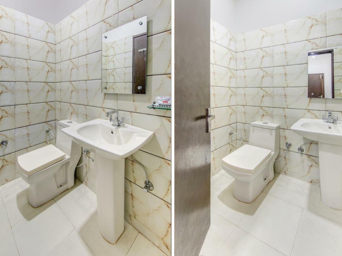 Oyo 27999 Hotel Deep Sirsa Bagian luar foto