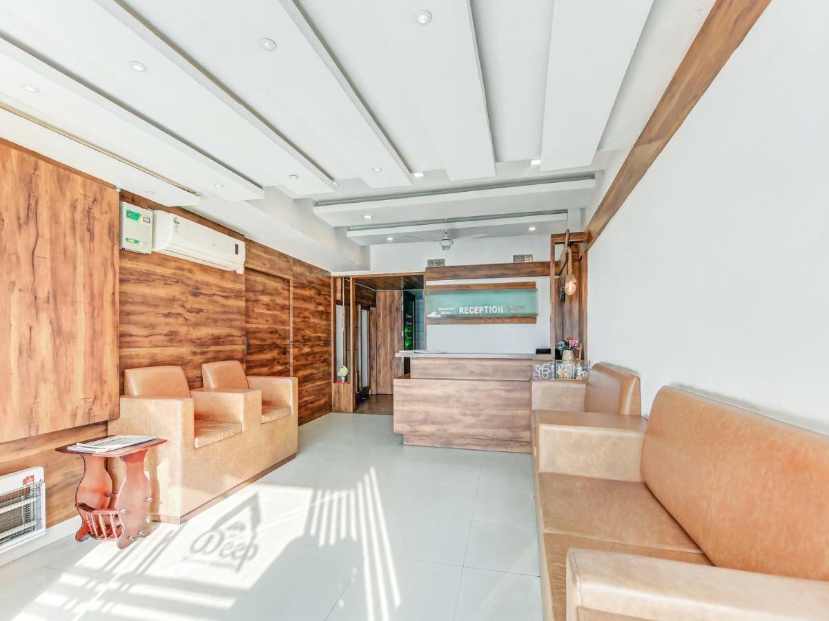 Oyo 27999 Hotel Deep Sirsa Bagian luar foto